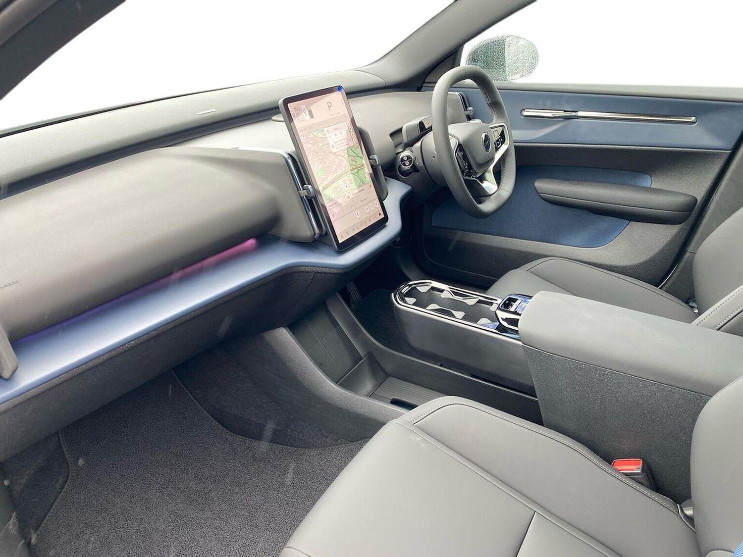 Used Volvo EX30 2025 for sale - 76477219: Photo 8