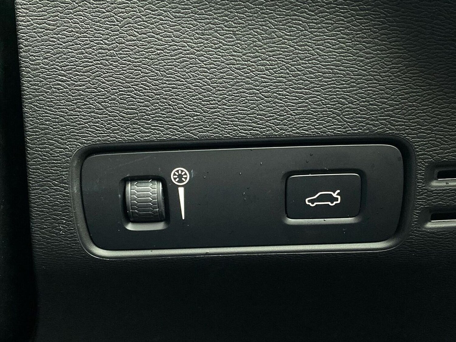 Used Volvo XC40 2022 for sale - 78191244: Photo 24