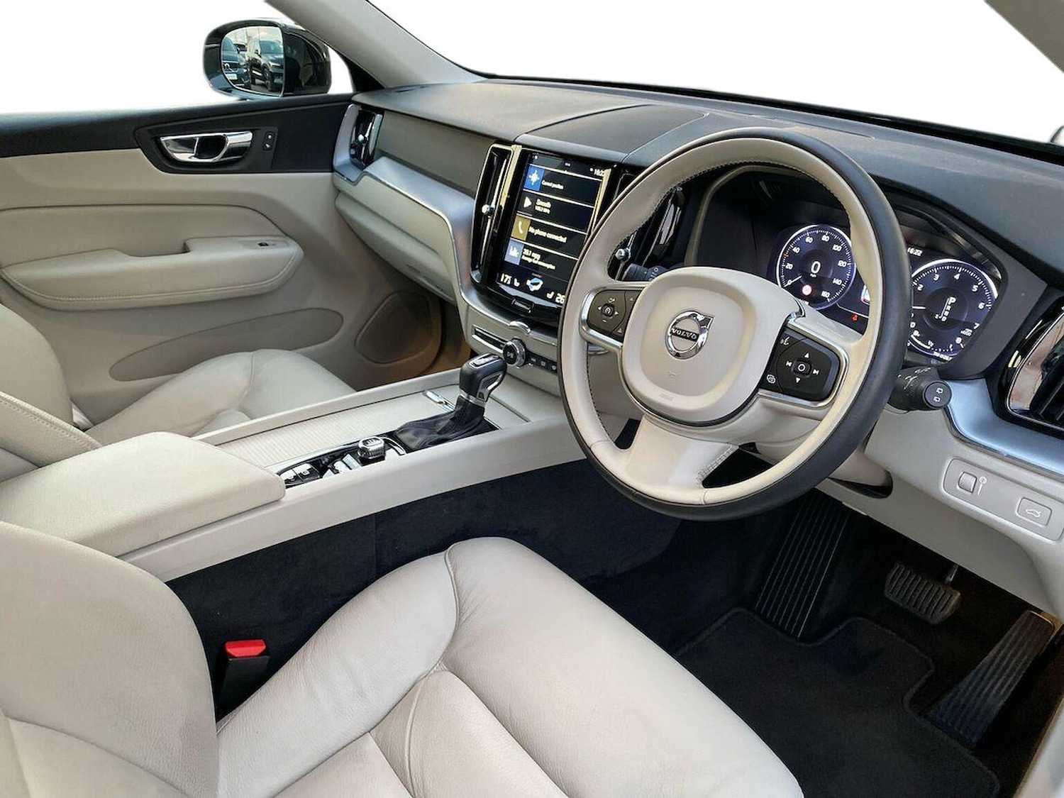 Used Volvo XC60 2019 for sale - 76471071: Photo 16