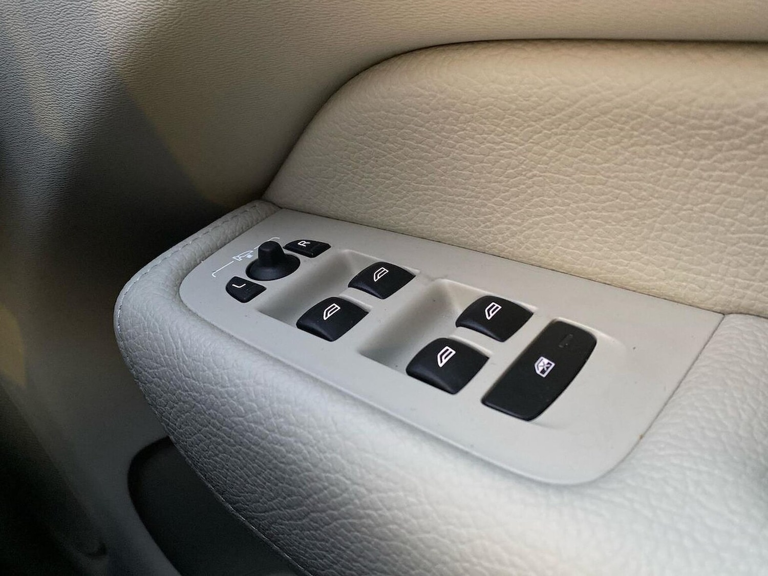 Used Volvo XC60 2019 for sale - 76471071: Photo 22