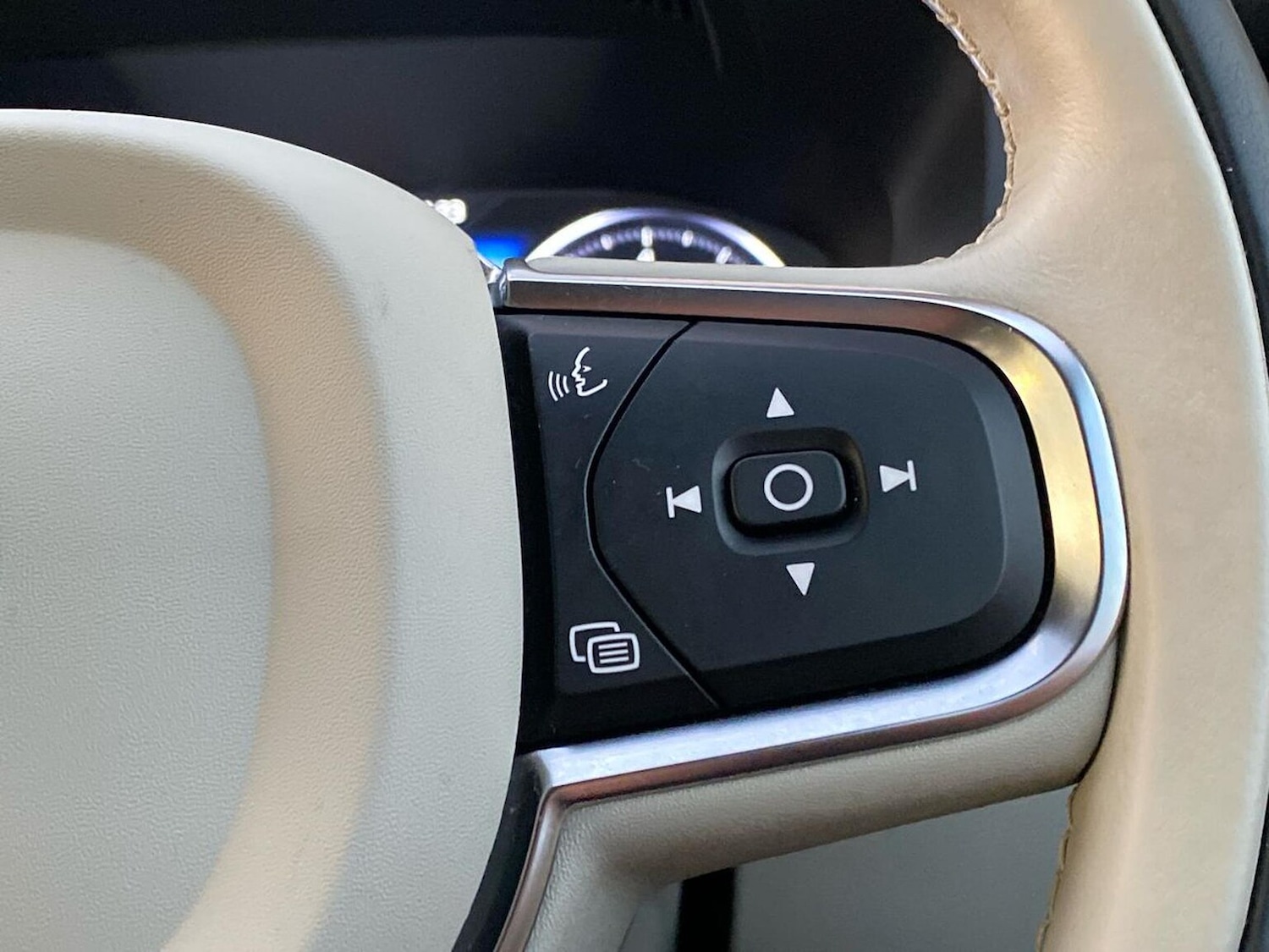 Used Volvo XC60 2019 for sale - 76471071: Photo 27