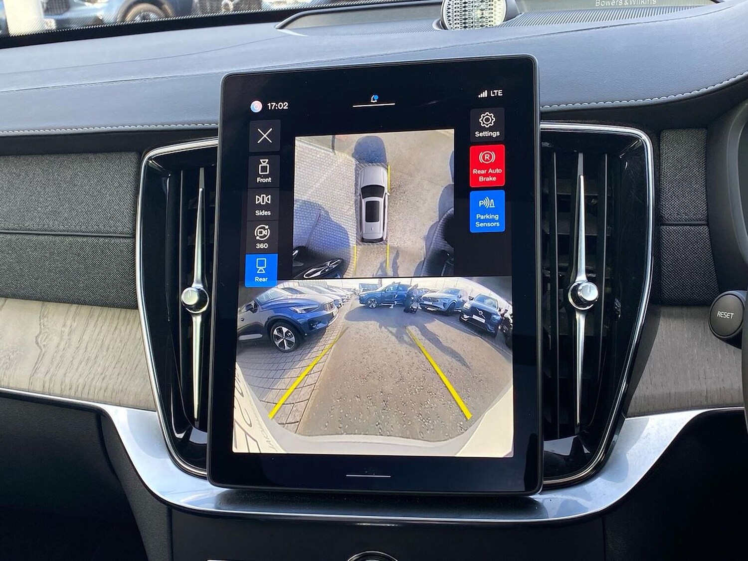 Used Volvo XC90 2025 for sale - 78191123: Photo 25