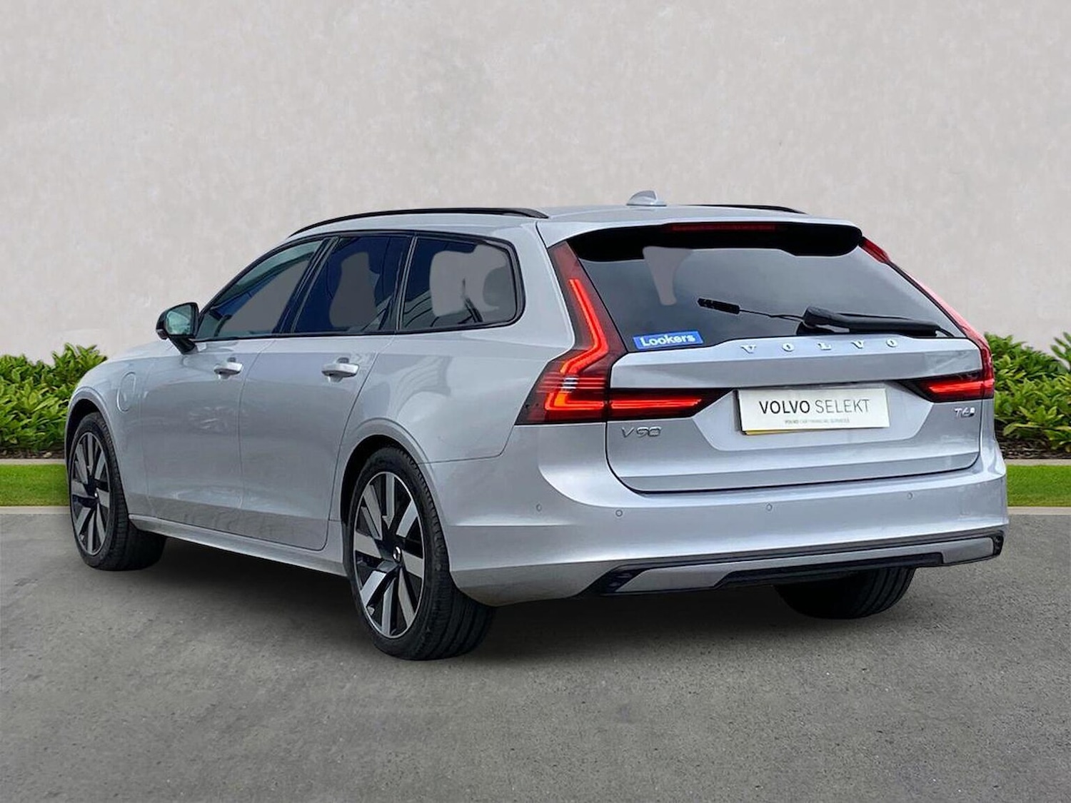 Used Volvo V90 2025 for sale - 78064465: Photo 2
