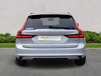 Used Volvo V90 2025 for sale - 78064465: Photo