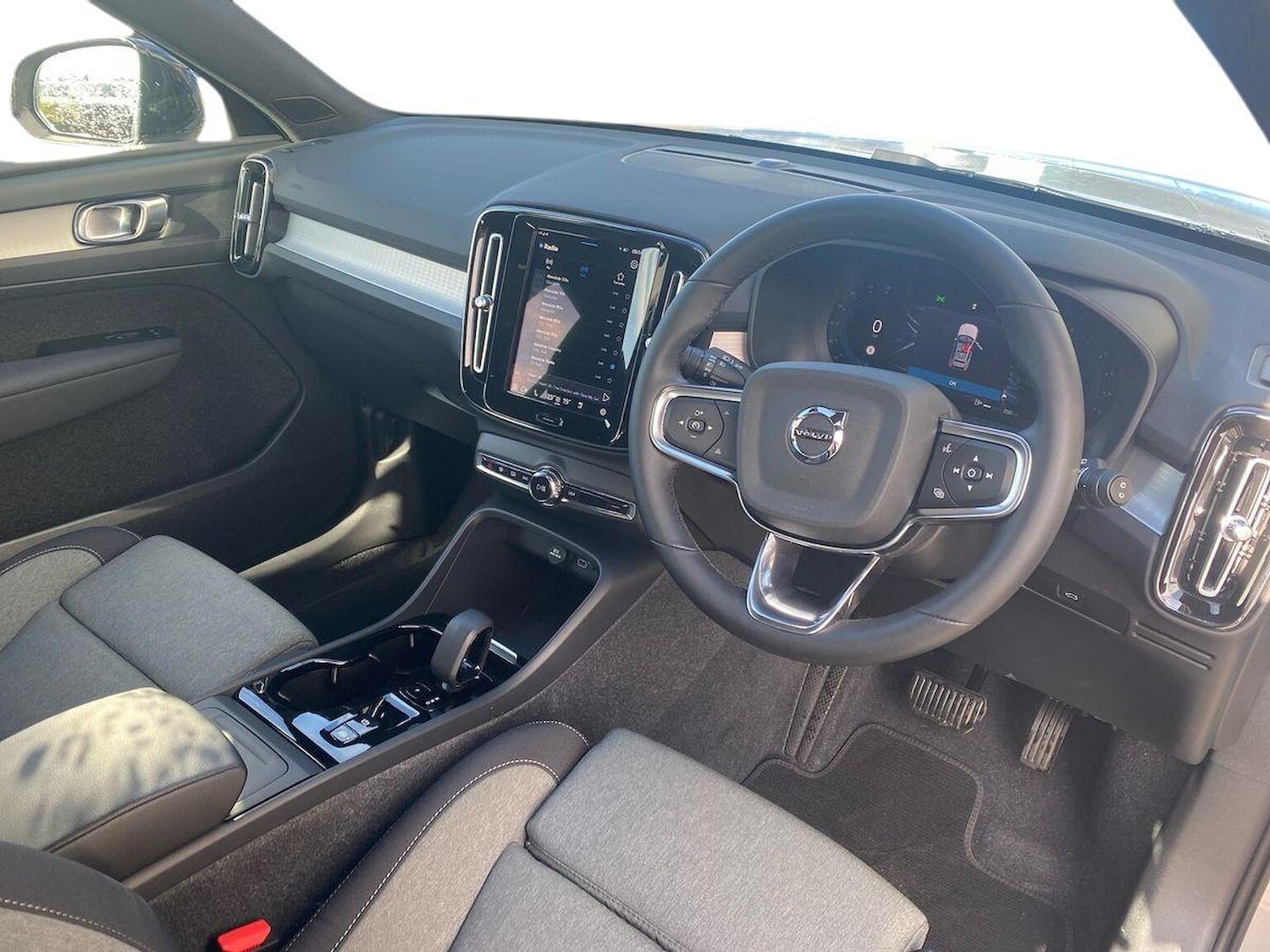Used Volvo XC40 2024 for sale - 76187185: Photo 15