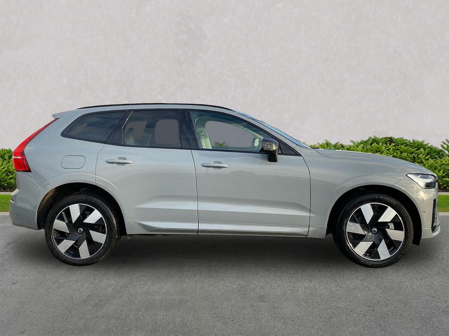 Used Volvo XC60 2025 for sale - 76643588: Photo 4