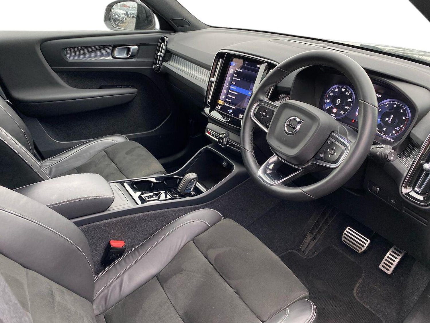 Used Volvo XC40 2021 for sale - 76369141: Photo 16