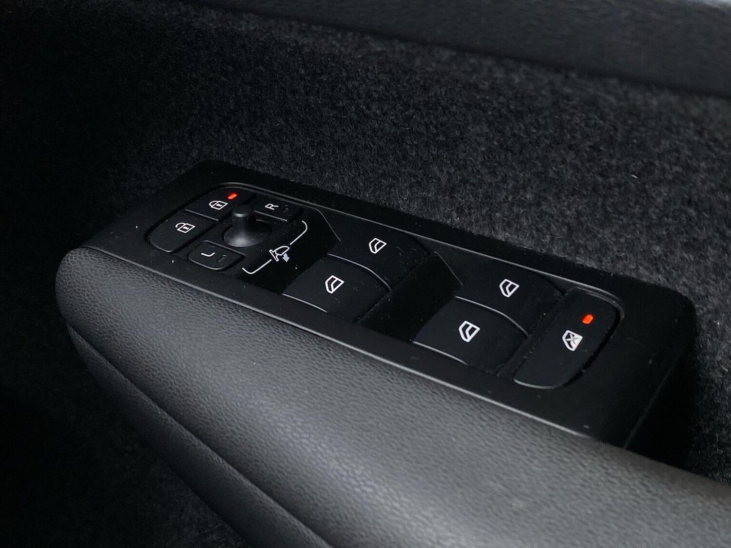 Used Volvo XC40 2021 for sale - 76369141: Photo 22