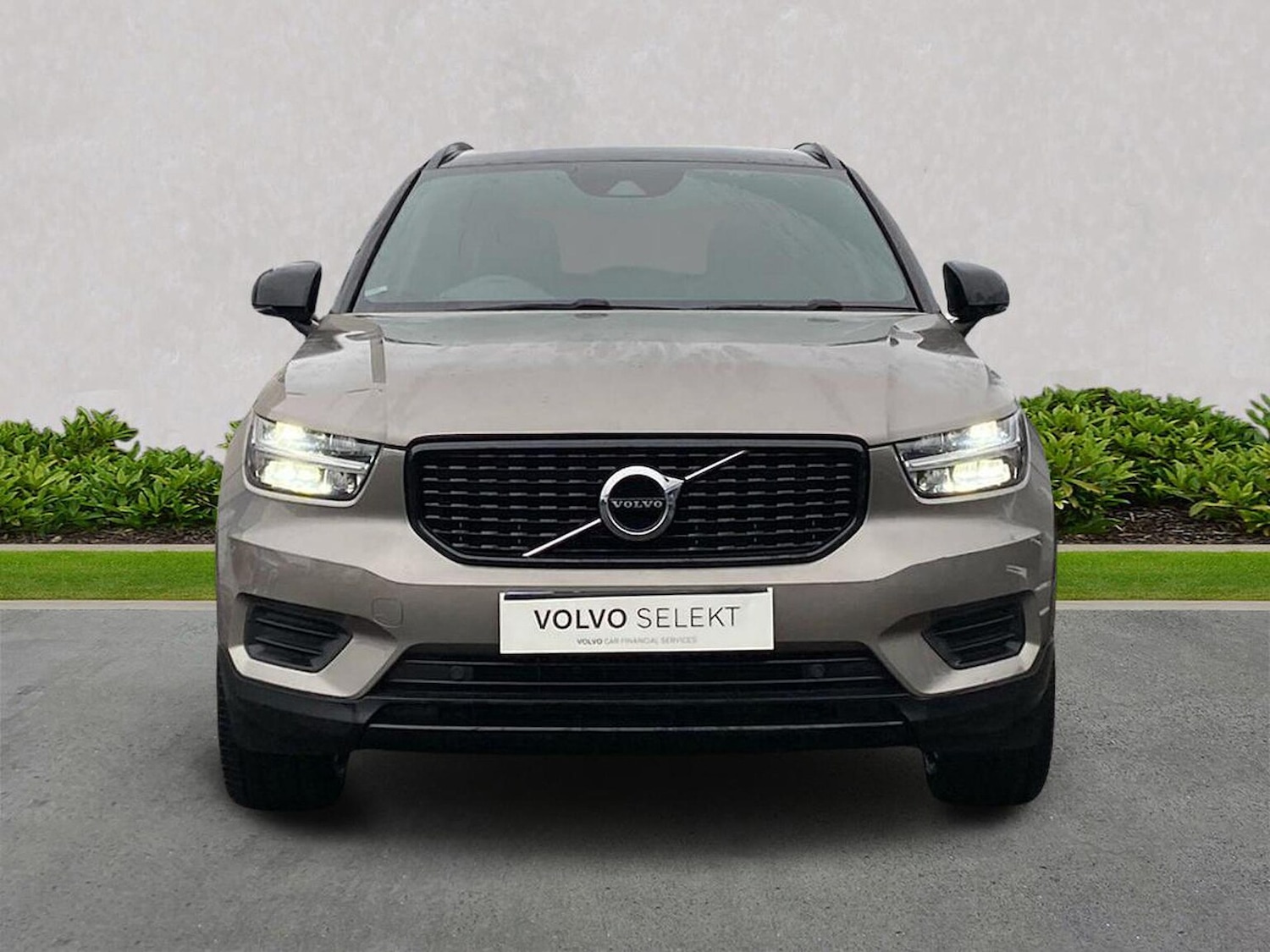 Used Volvo XC40 2021 for sale - 76369141: Photo 6