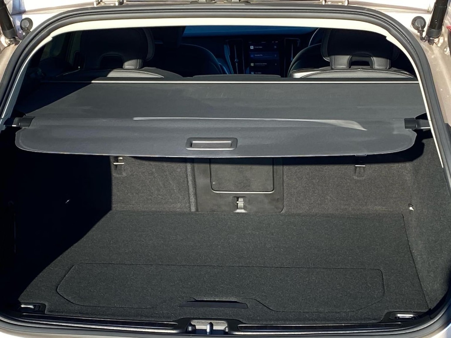 Used Volvo V60 2023 for sale - 76605561: Photo 18