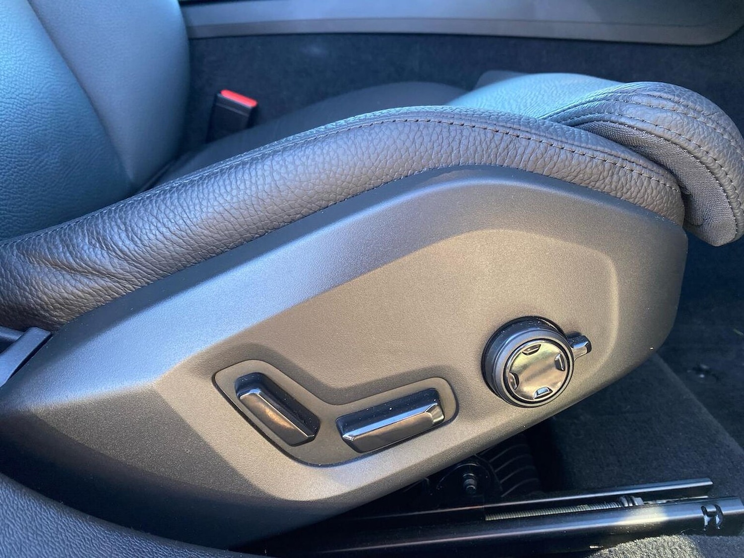 Used Volvo V60 2023 for sale - 76605561: Photo 31