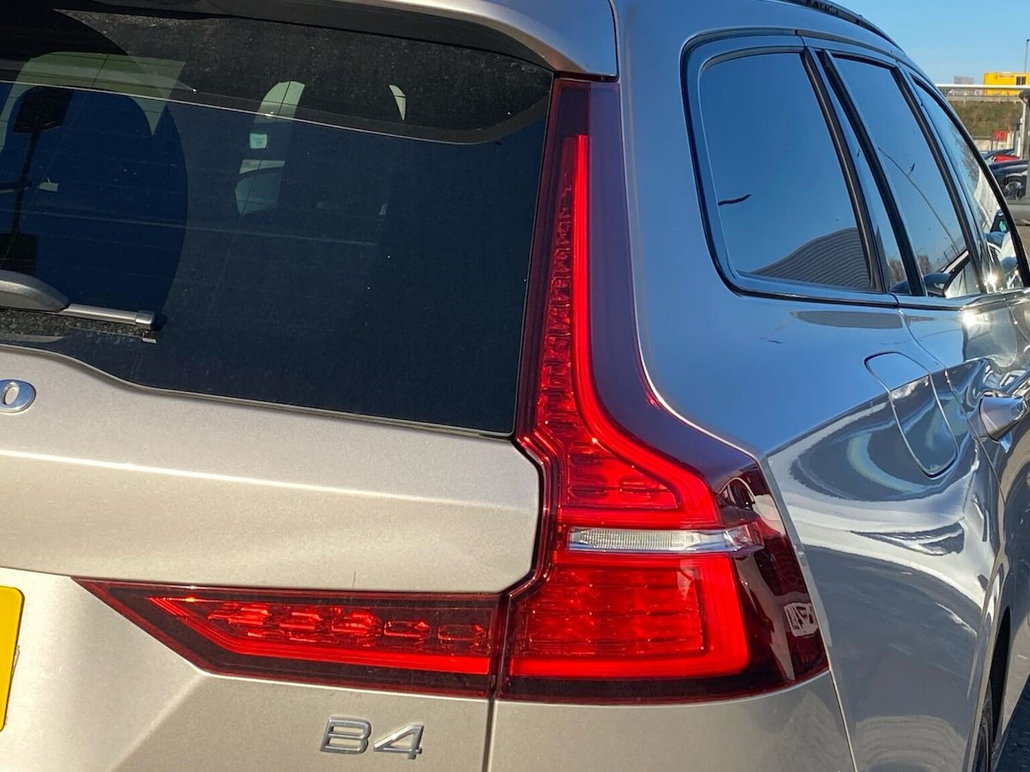 Used Volvo V60 2023 for sale - 76605561: Photo 36