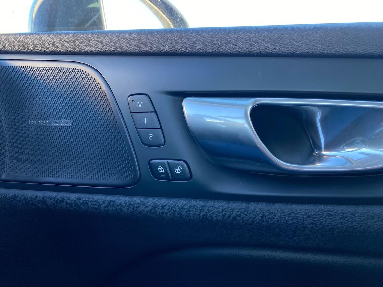 Used Volvo V60 2023 for sale - 76605561: Photo 39