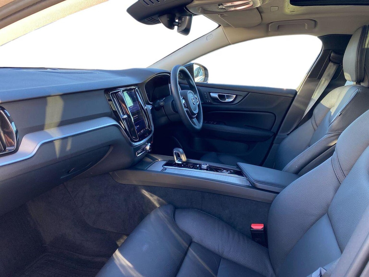 Used Volvo V60 2023 for sale - 76605561: Photo 8