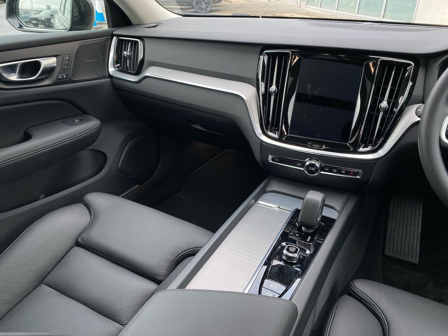 Used Volvo V60 2025 for sale - 77984049: Photo 13