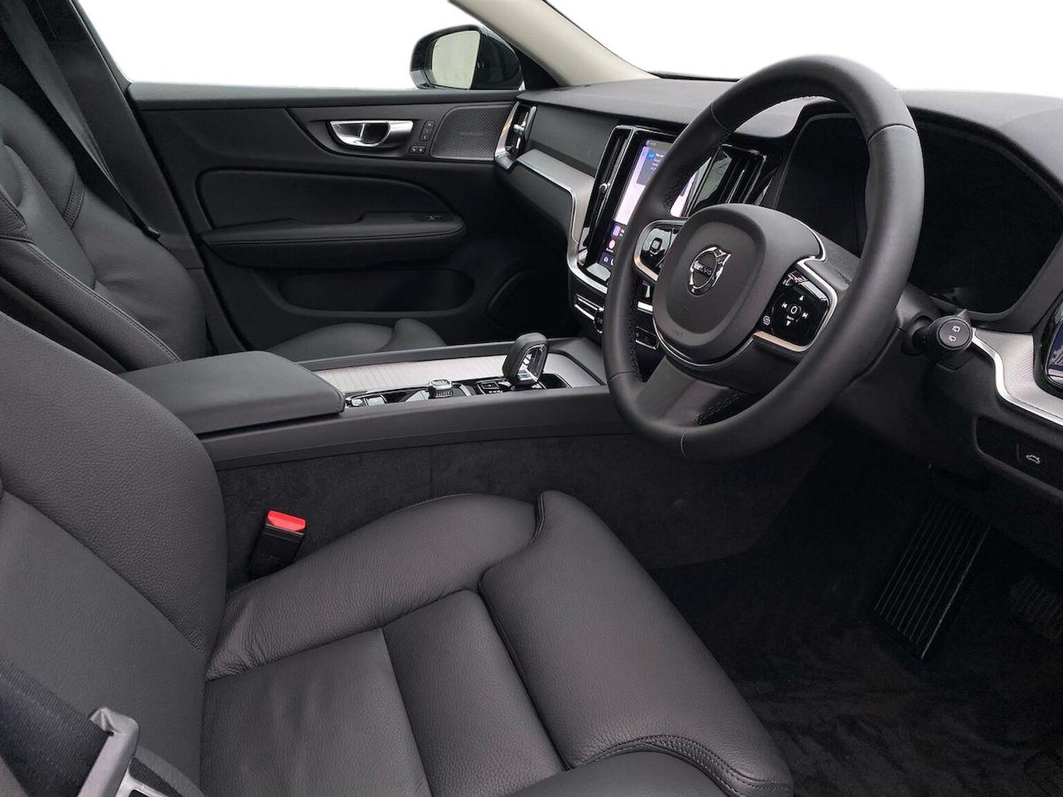 Used Volvo V60 2025 for sale - 77984049: Photo 15