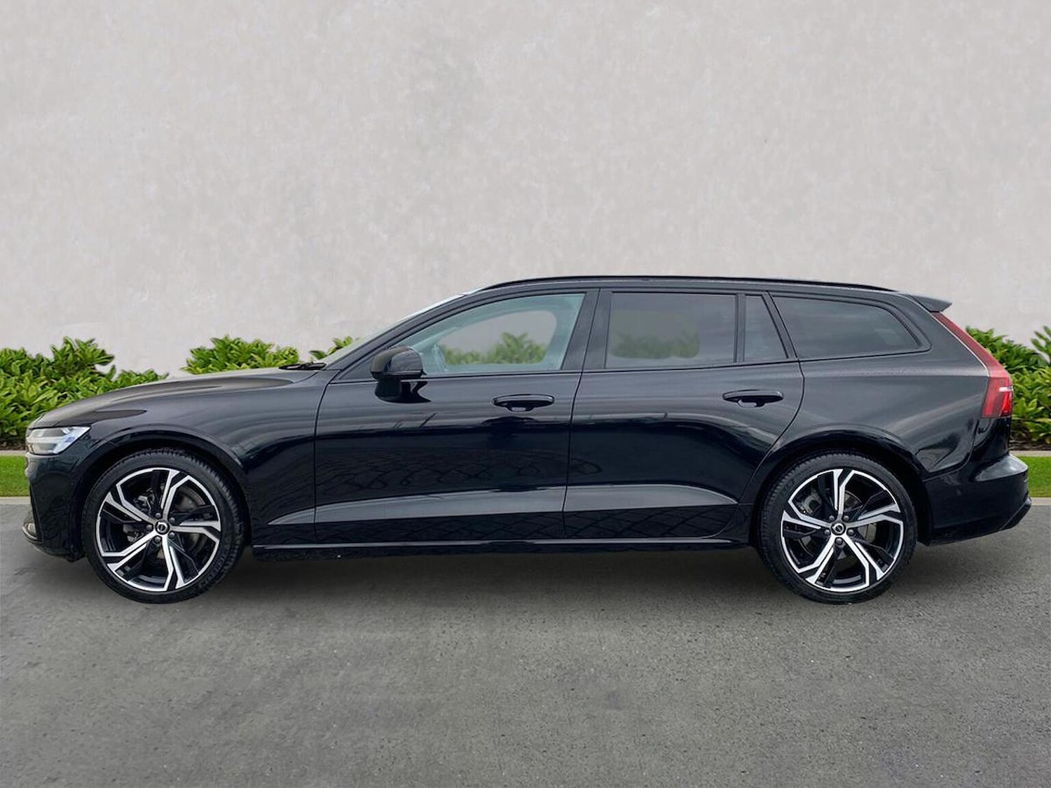 Used Volvo V60 2025 for sale - 77984049: Photo 19