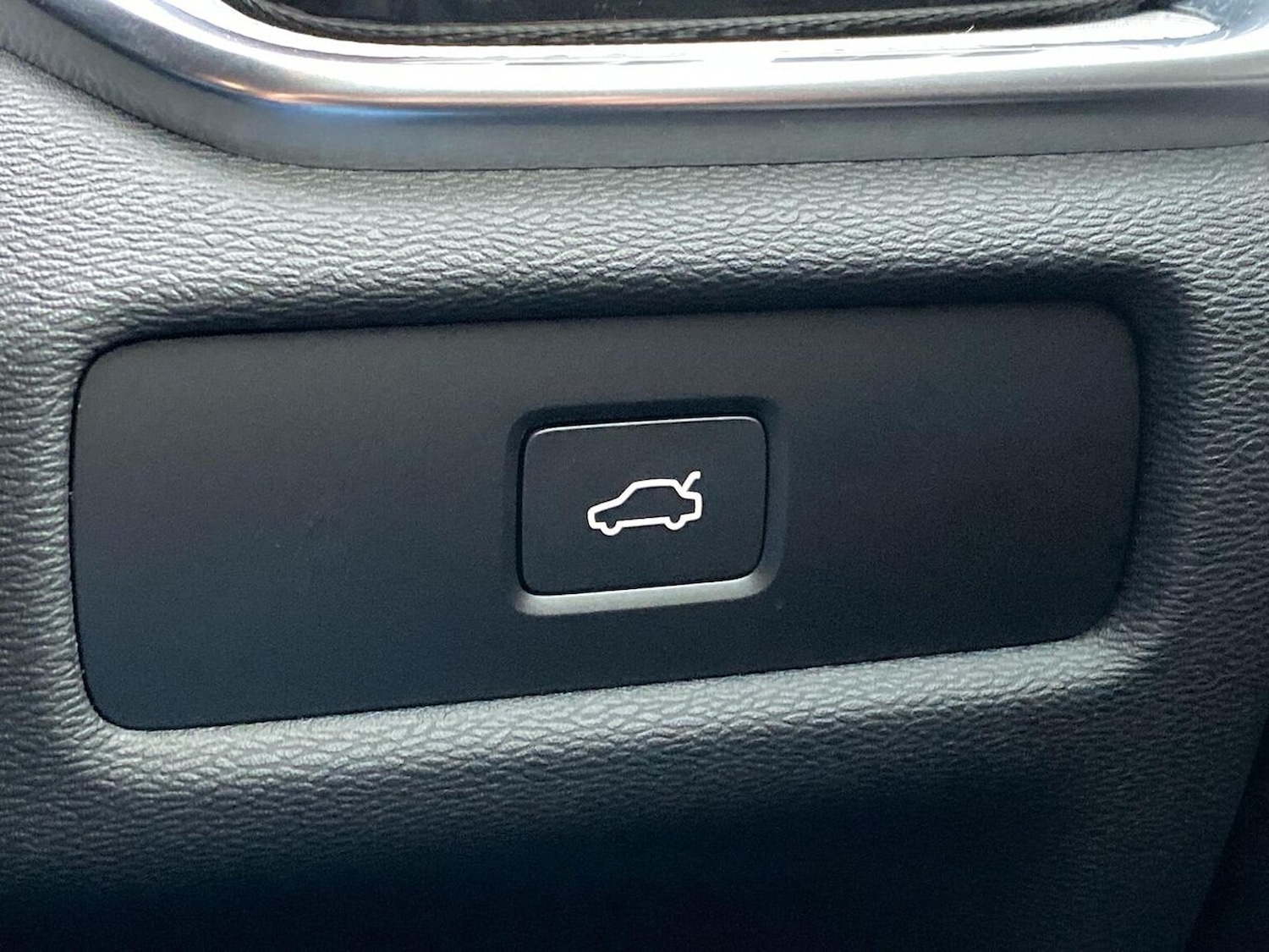 Used Volvo V60 2025 for sale - 77984049: Photo 22