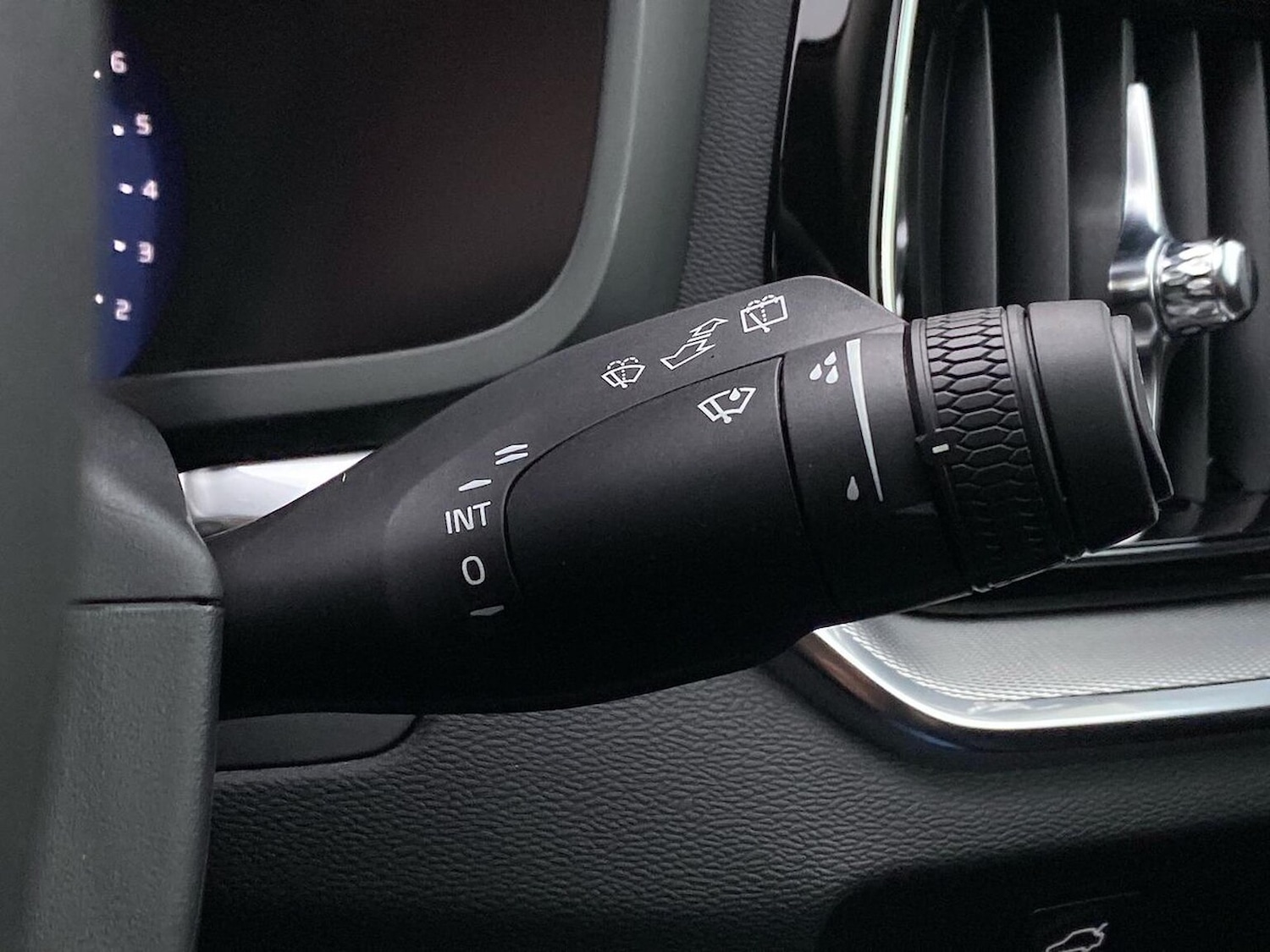 Used Volvo V60 2025 for sale - 77984049: Photo 27