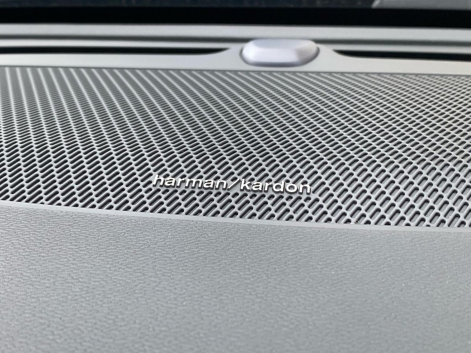 Used Volvo V60 2025 for sale - 77984049: Photo 30