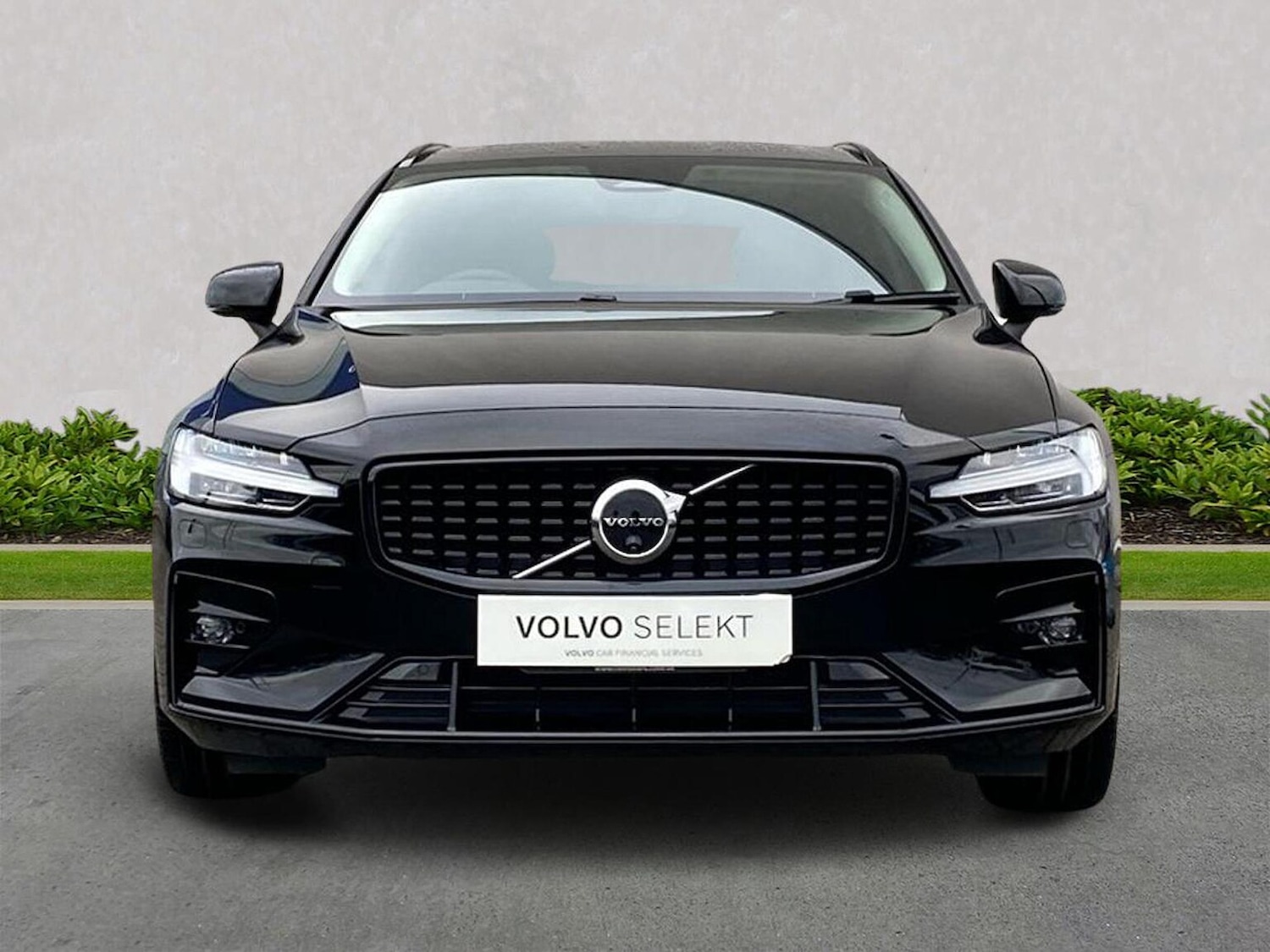 Used Volvo V60 2025 for sale - 77984049: Photo 5