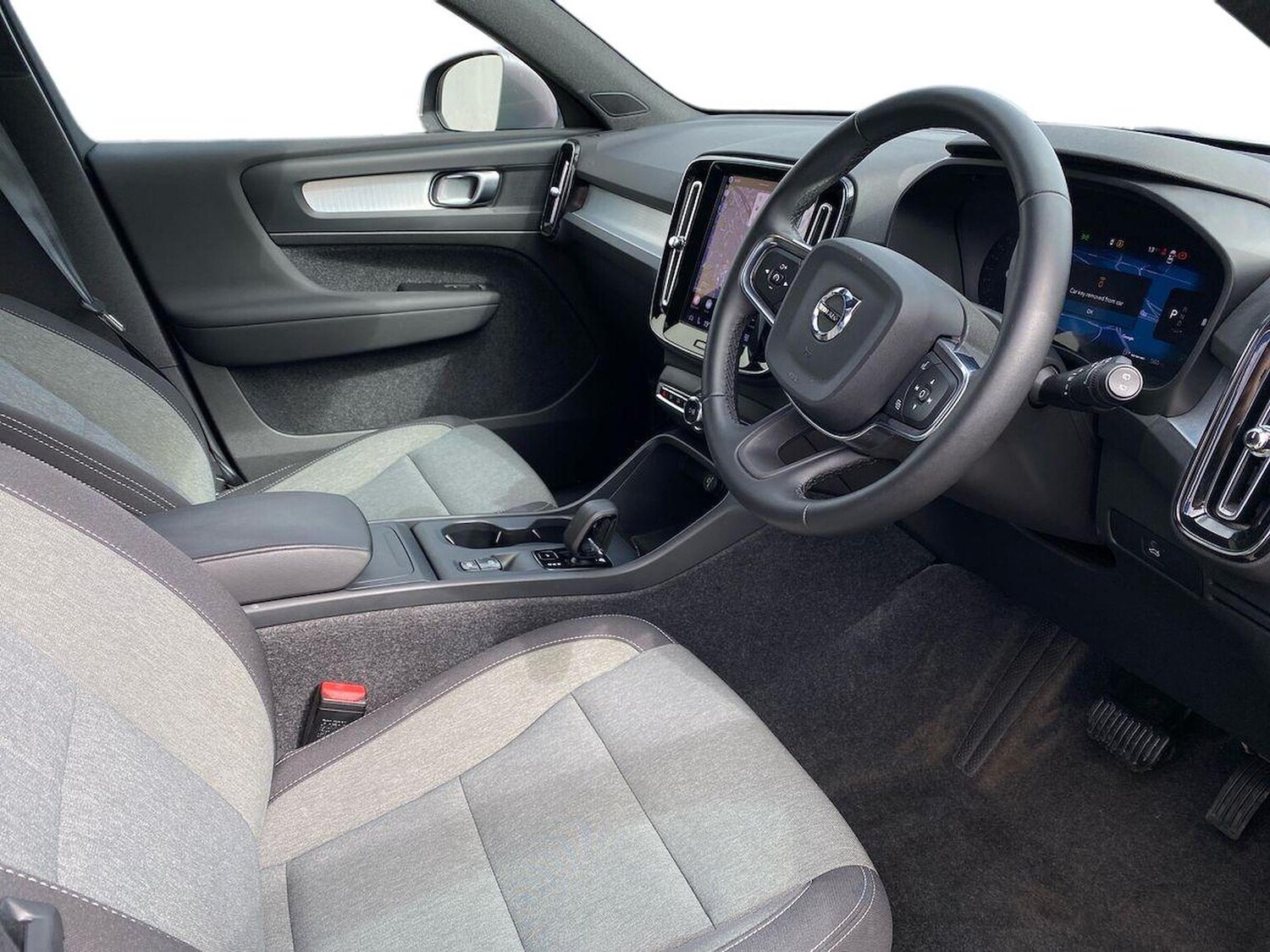 Used Volvo XC40 2025 for sale - 78191134: Photo 17