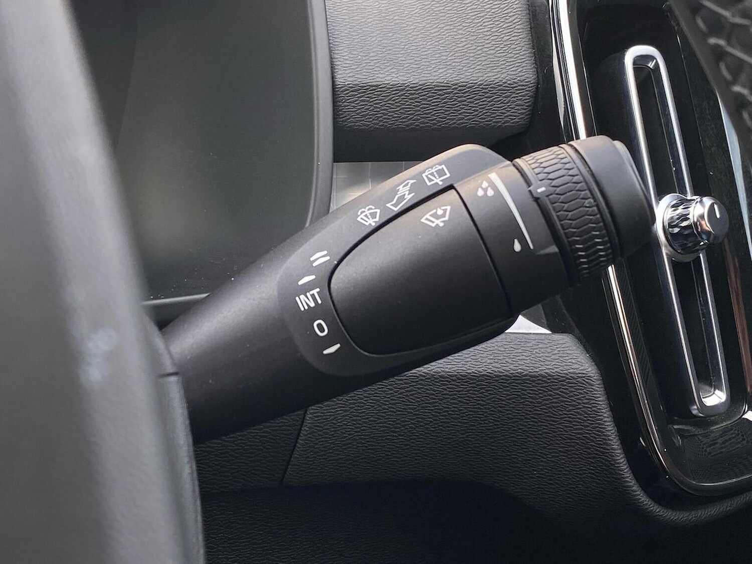 Used Volvo XC40 2025 for sale - 78191134: Photo 29