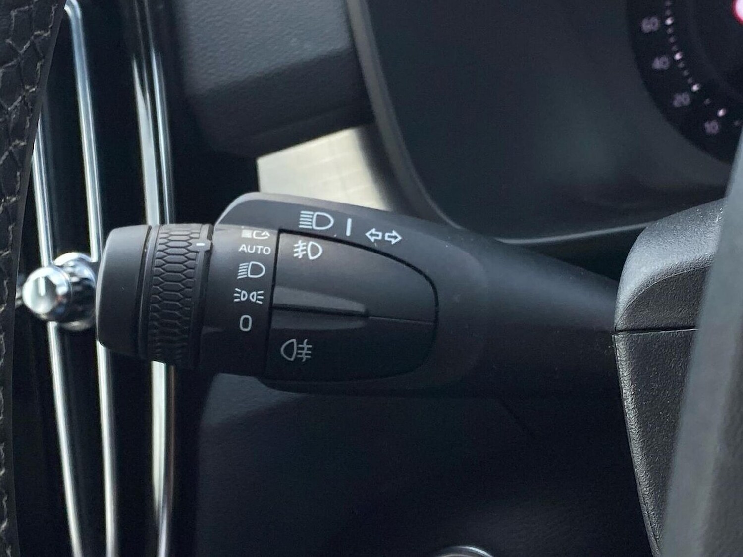 Used Volvo XC40 2025 for sale - 78191134: Photo 30