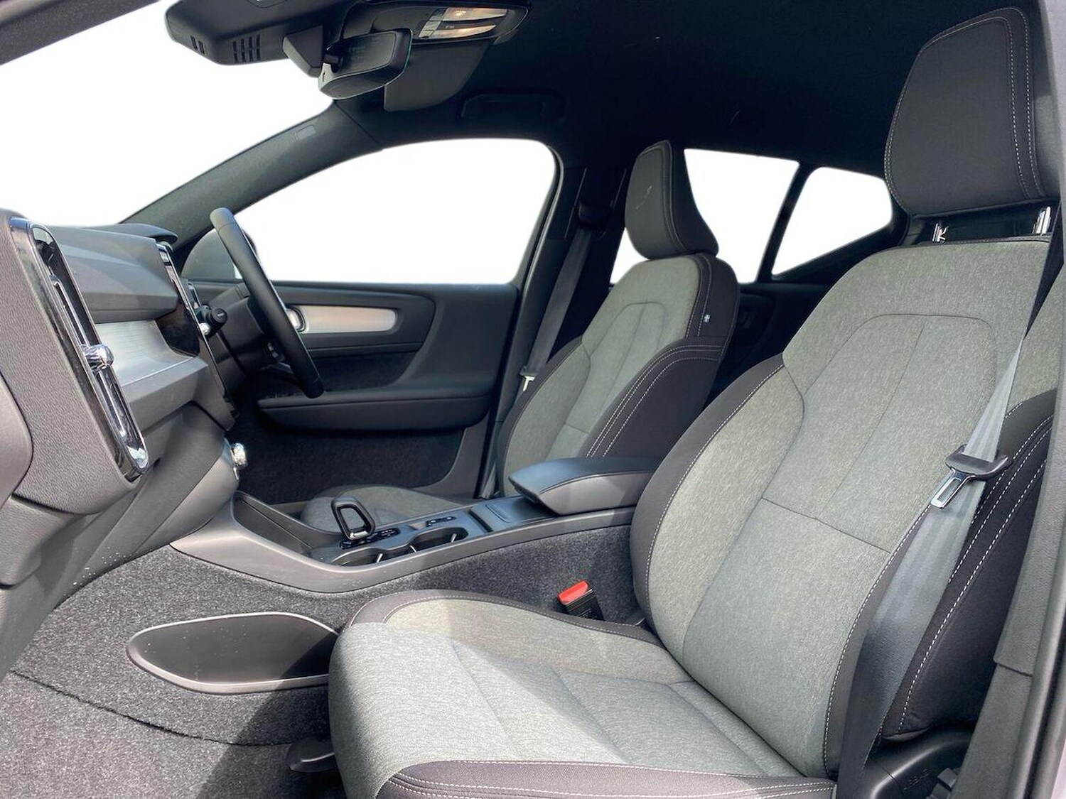 Used Volvo XC40 2025 for sale - 78191134: Photo 9