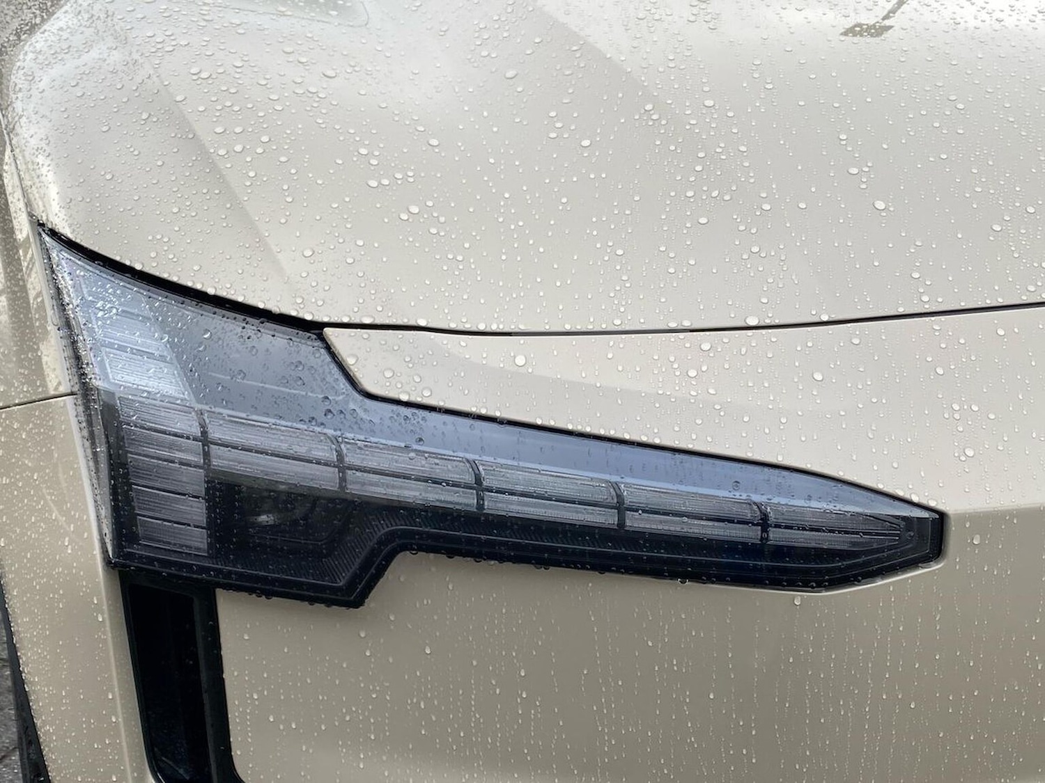 Used Volvo EX30 2025 for sale - 76777358: Photo 32