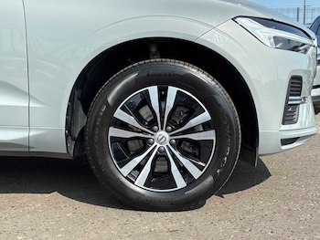 Used Volvo XC60 2023 for sale - 79330243: Photo