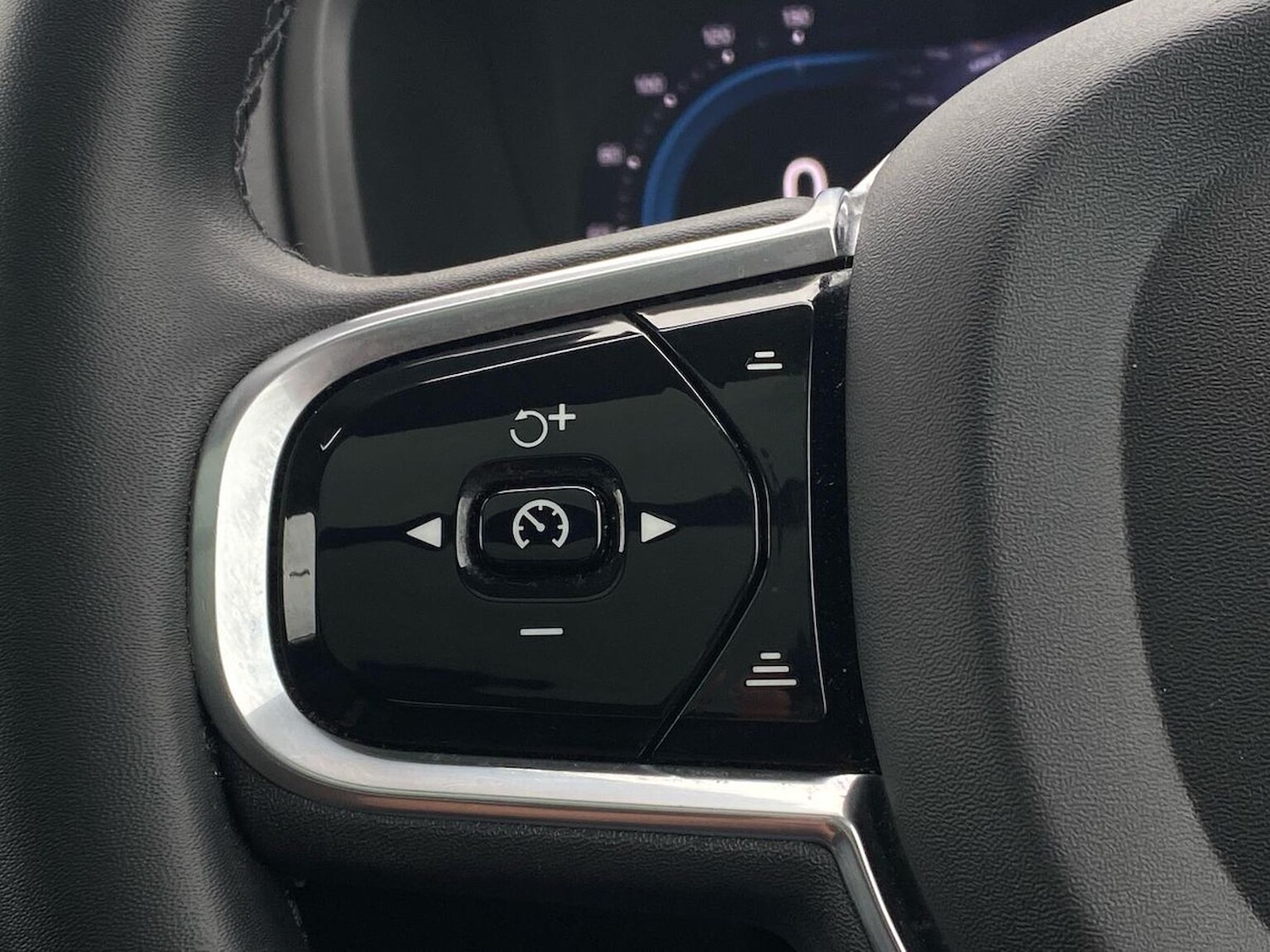 Used Volvo XC90 2022 for sale - 76057897: Photo 28