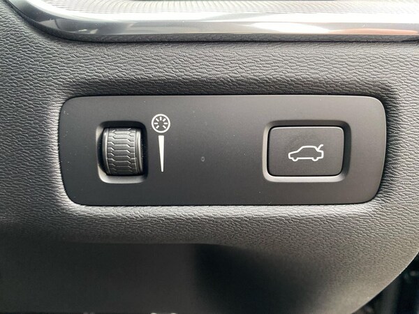 Used Volvo XC60 2022 for sale - 76231701: Photo 22