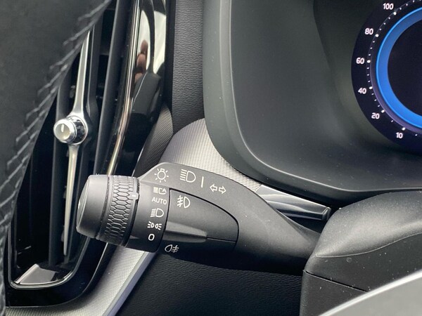 Used Volvo XC60 2022 for sale - 76231701: Photo 29