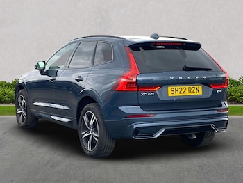 Used Volvo XC60 2022 for sale - 76231701: Photo 2