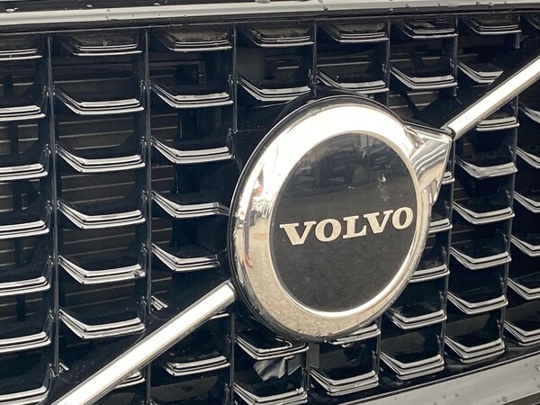 Used Volvo XC60 2022 for sale - 76231701: Photo 33