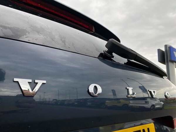 Used Volvo XC60 2022 for sale - 76231701: Photo 35