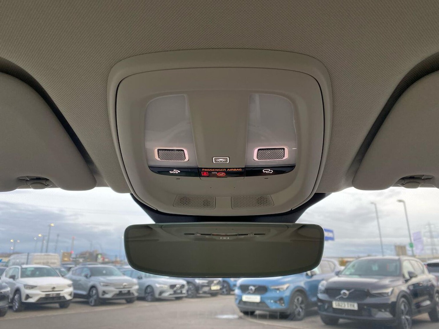 Used Volvo XC60 2023 for sale - 76471072: Photo 15