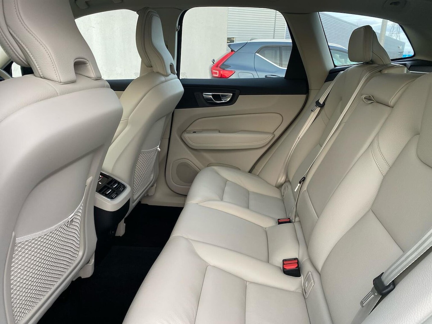 Used Volvo XC60 2023 for sale - 76471072: Photo 17