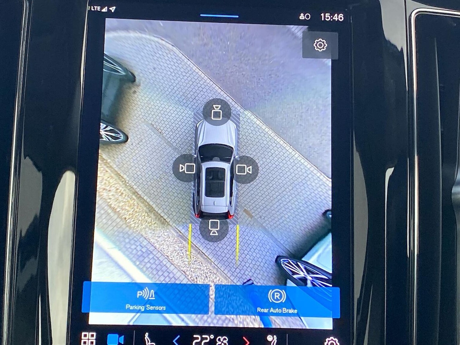 Used Volvo XC60 2023 for sale - 76471072: Photo 24