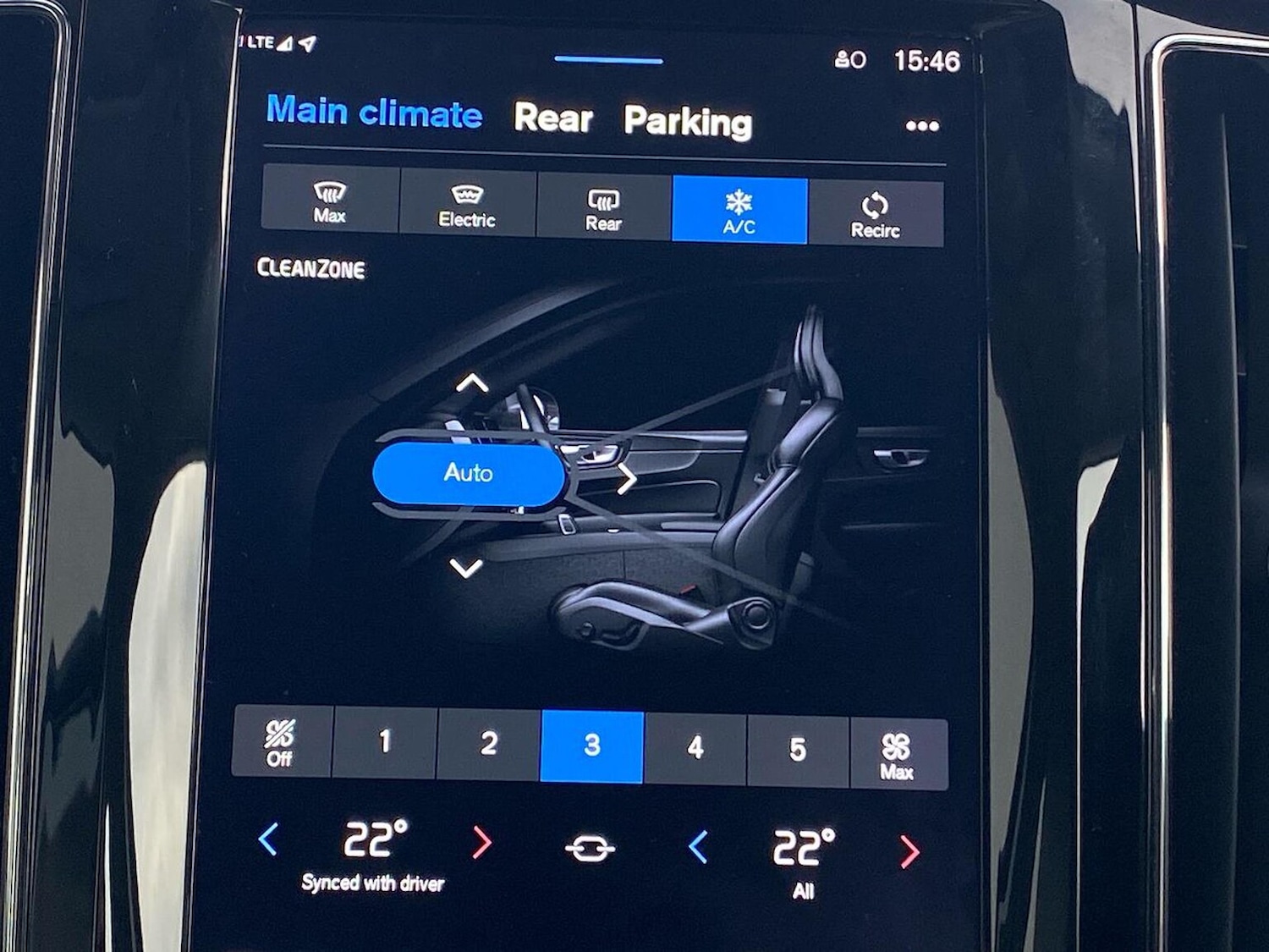 Used Volvo XC60 2023 for sale - 76471072: Photo 26