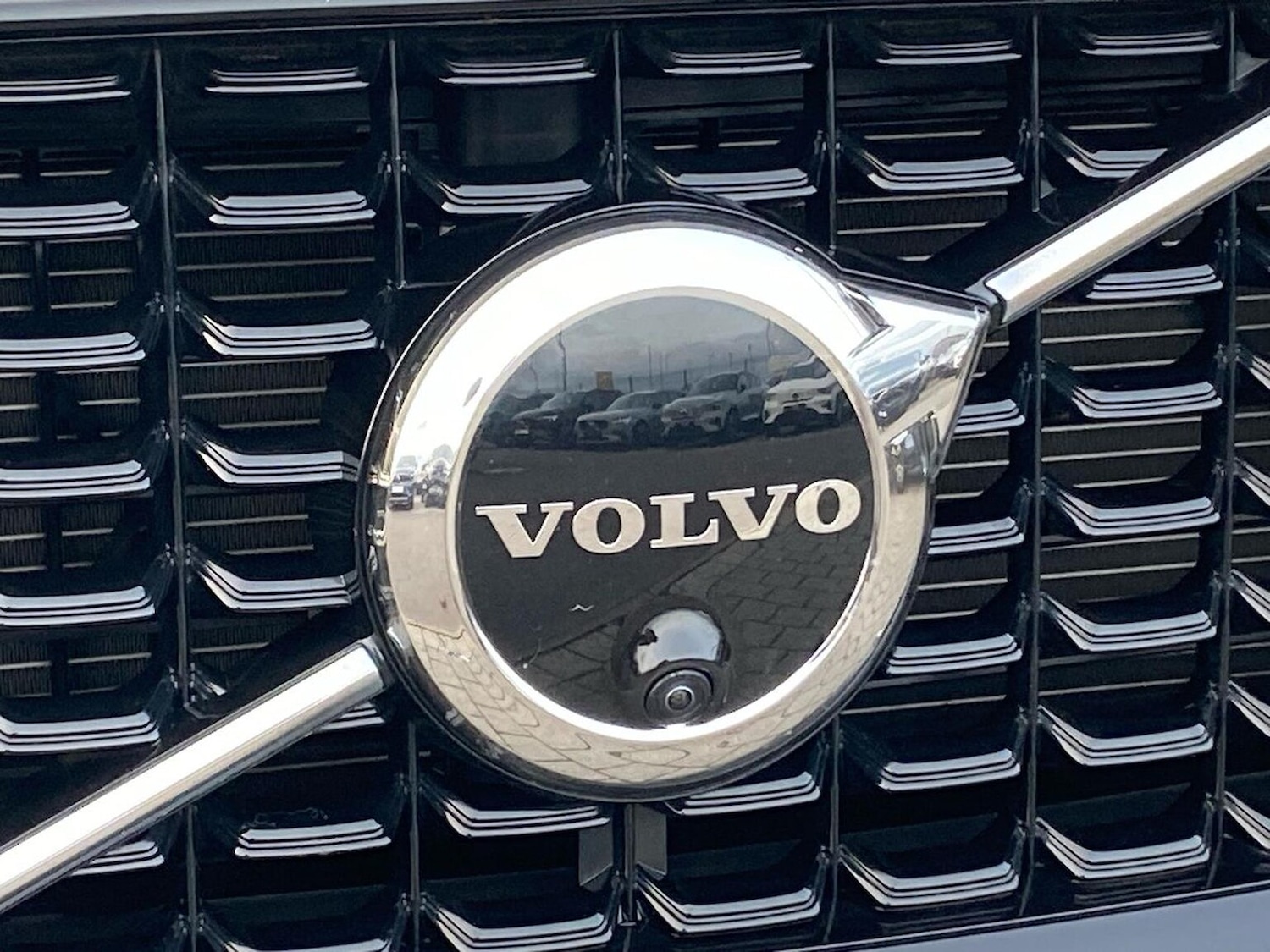 Used Volvo XC60 2023 for sale - 76471072: Photo 33