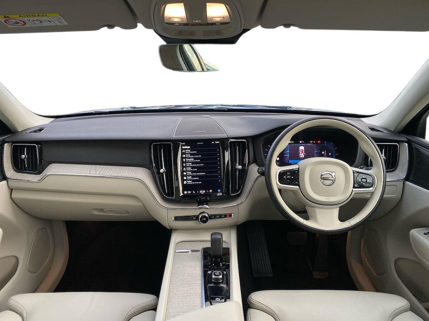 Used Volvo XC60 2023 for sale - 76471072: Photo 9