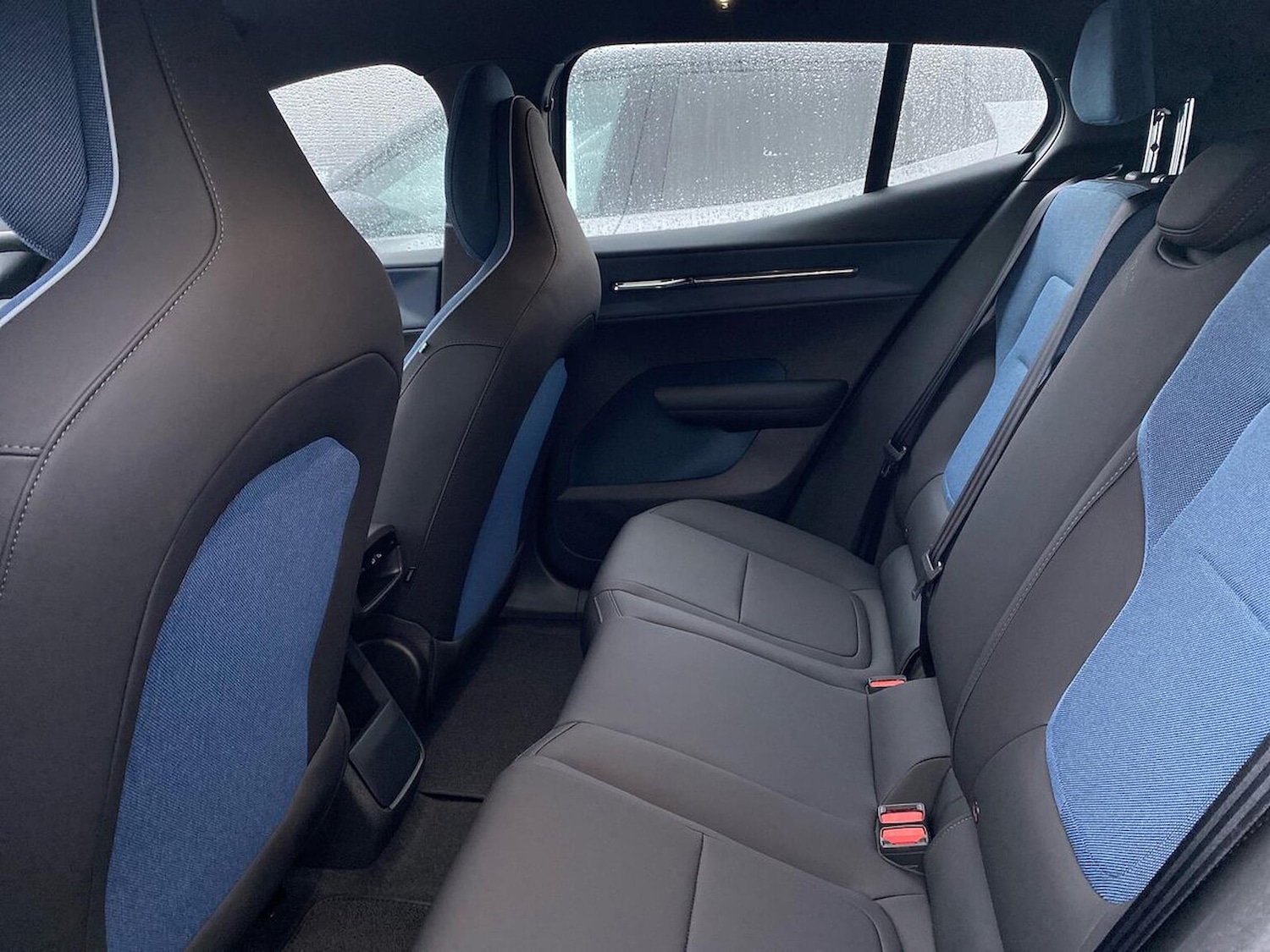 Used Volvo EX30 2025 for sale - 76777359: Photo 17