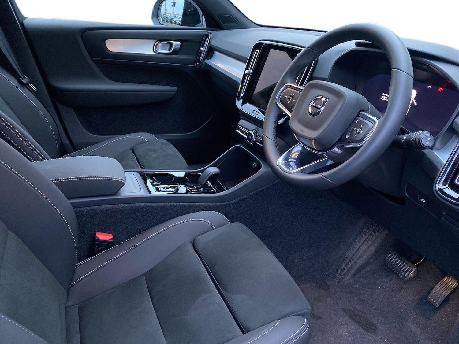 Used Volvo XC40 2025 for sale - 77616741: Photo 15