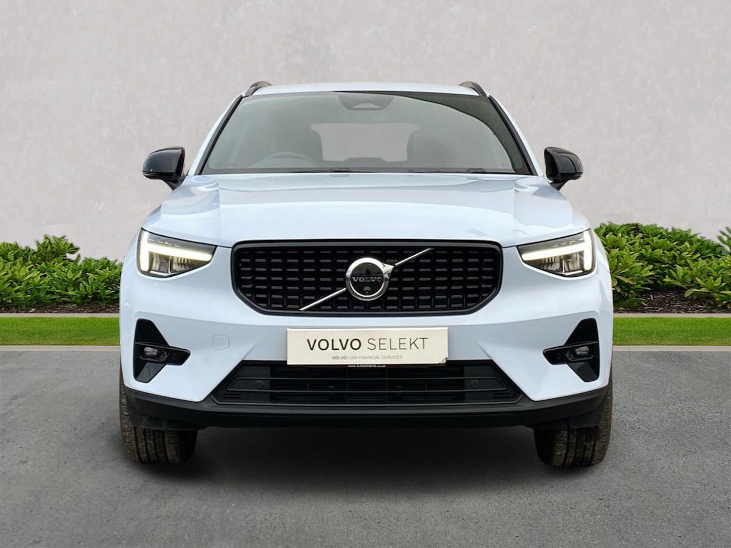 Used Volvo XC40 2025 for sale - 77616741: Photo 5