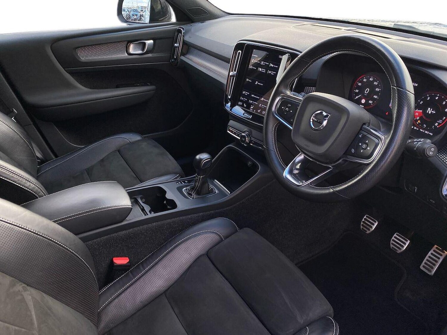 Used Volvo XC40 2020 for sale - 76347032: Photo 15