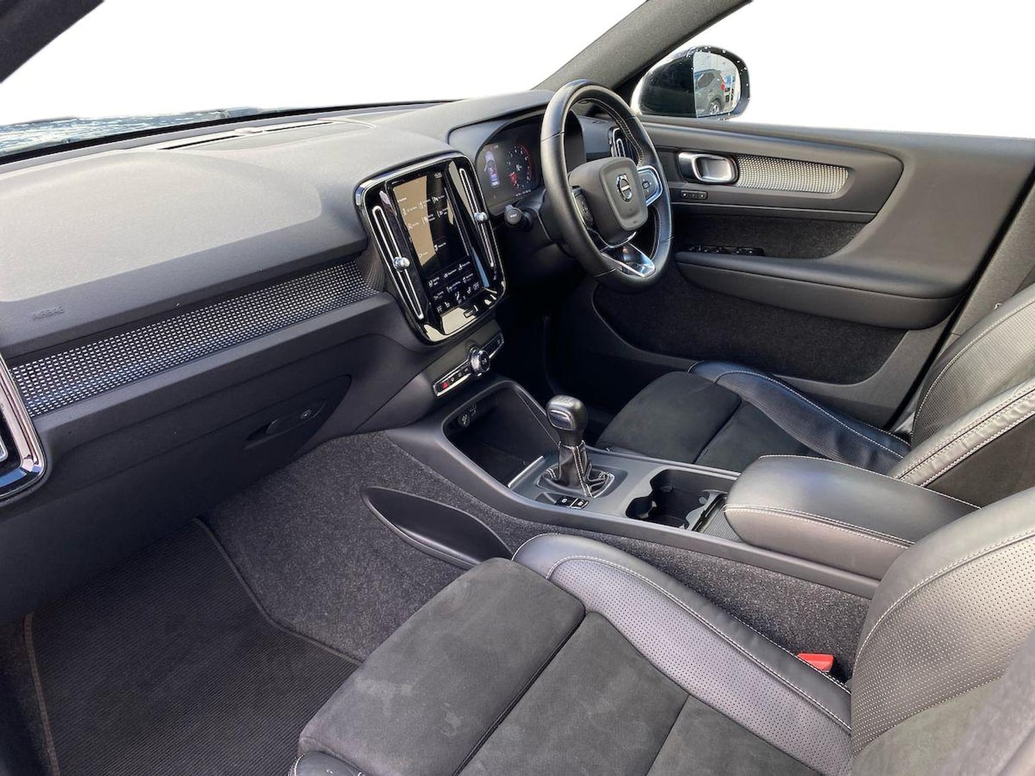 Used Volvo XC40 2020 for sale - 76347032: Photo 7