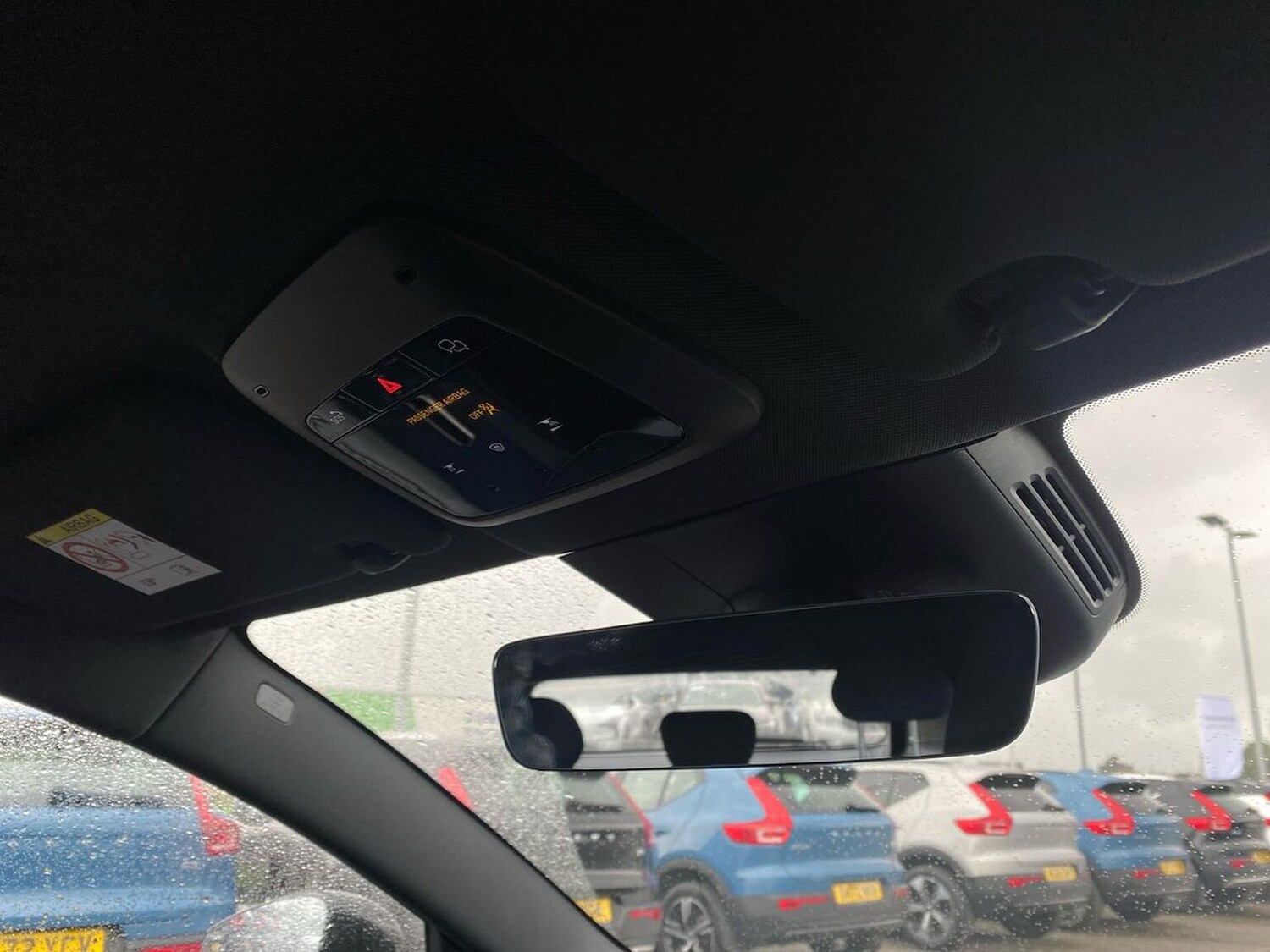 Used Volvo EX30 2025 for sale - 76159559: Photo 14