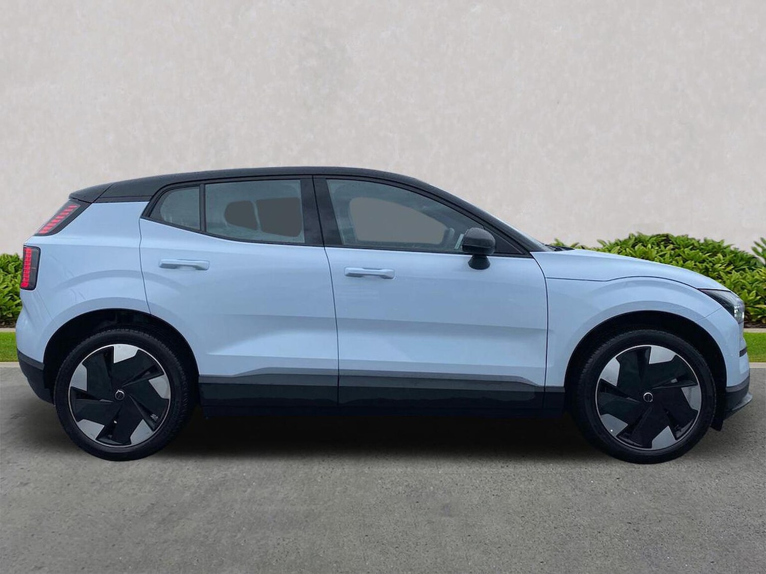 Used Volvo EX30 2025 for sale - 76159559: Photo 3